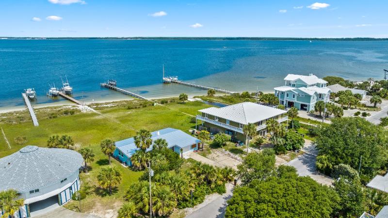 Sunset Vista Beach House - image 35
