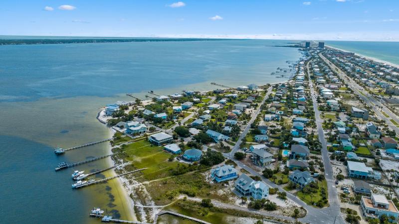 Sunset Vista Beach House - image 26
