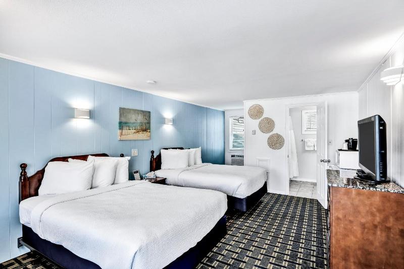 Standard Room with Two Double Beds image 2