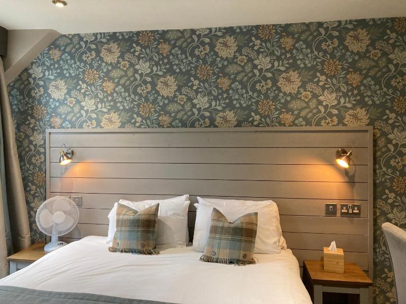 Double Room with Private Bathroom image 3