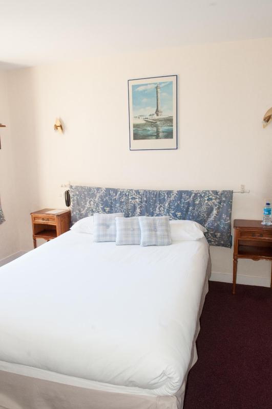 Standard Double Room image 4