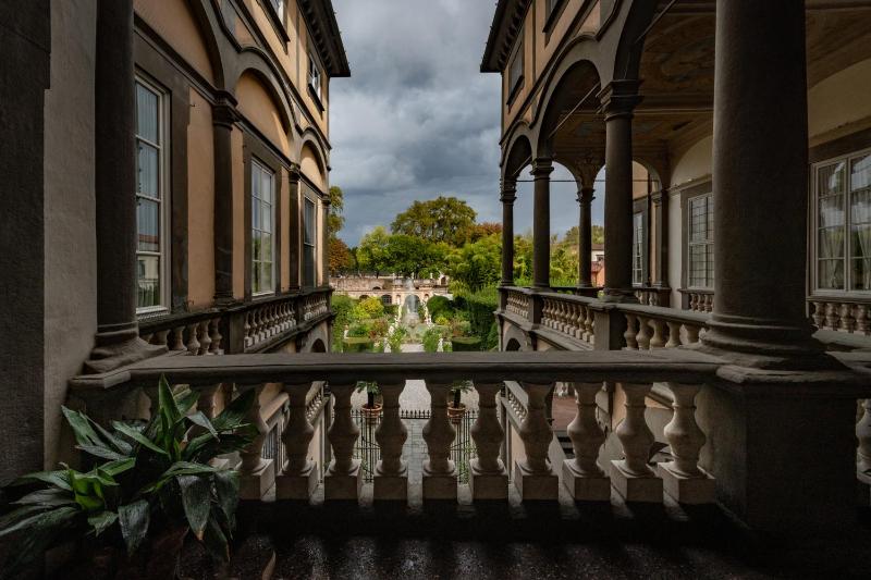 Welcome to Casa di Lucca - Your Friendly Retreat with Terrace and Parking - image 3