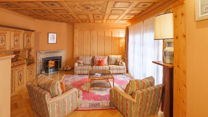 Kisseye Maitre - Four-Bedroom Apartment (top floor) image 1