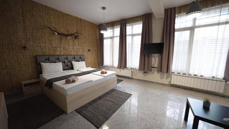 King Room image 4