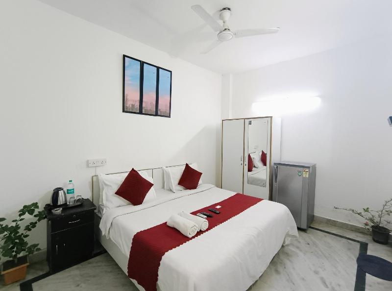 Hotel Hauz Khas Fort View Images