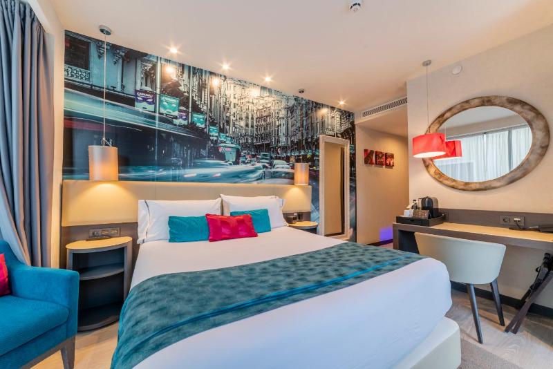 Premium Room image 2