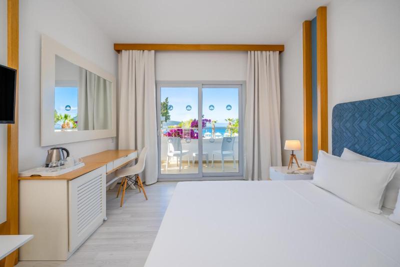Standard Double Room image 1