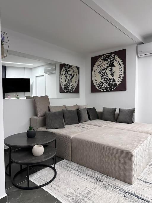 Lumi Residence Apartment 2 - image 11