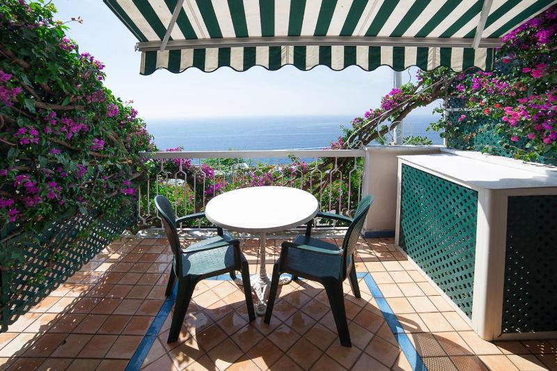 Superior Double Room with Sea View image 2