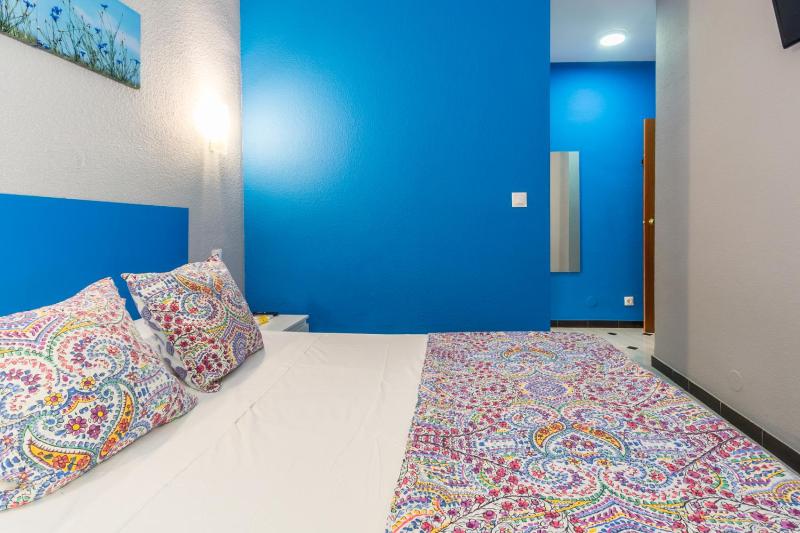 Single Room image 4