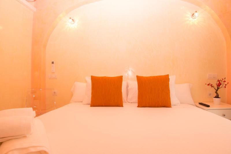 Standard Queen Room image 2