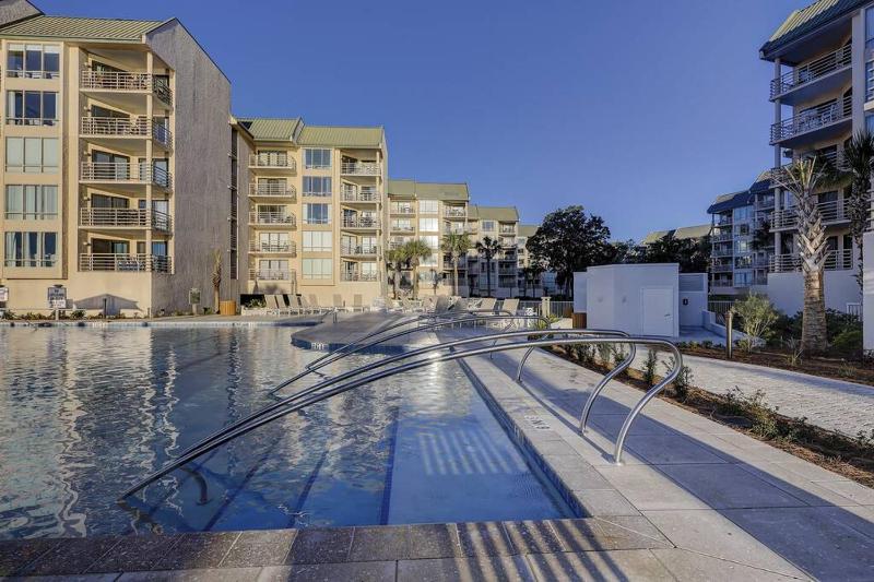 Wonderful Luxury Updated Villamare with Pool Bikes & Beach Gear included - image 33