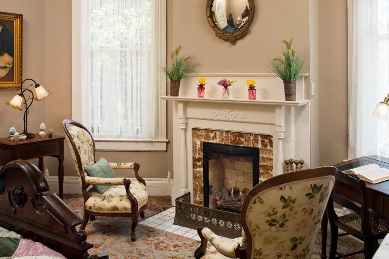 Two Bedroom King Suite-Gallery Suite image 2