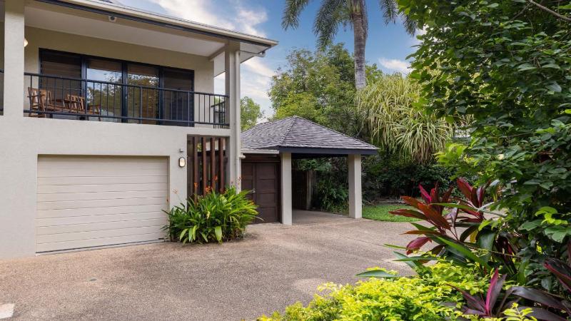 Villa Lumina Port Douglas - image 8