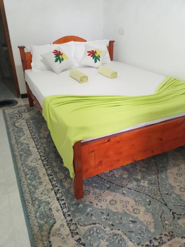 Mature Home Ella - image 4