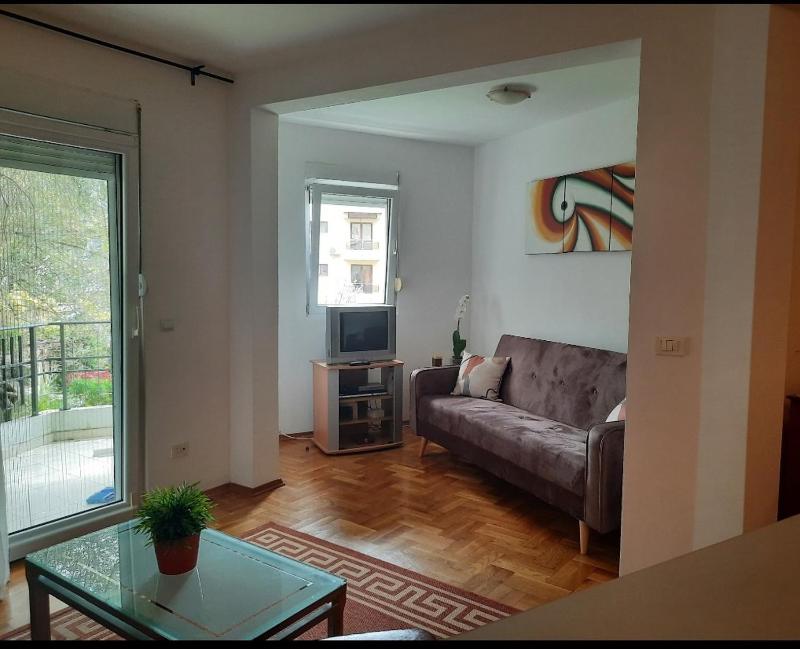 Apartment image 3
