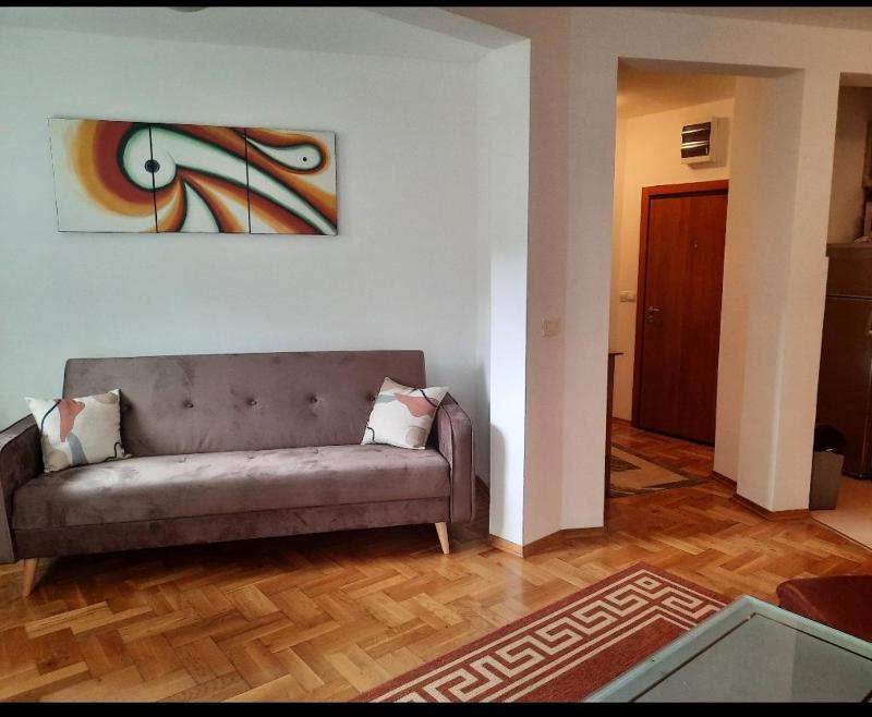 Apartment image 2