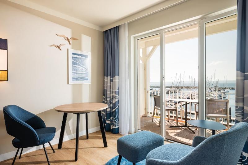 King Room with Sea View image 3