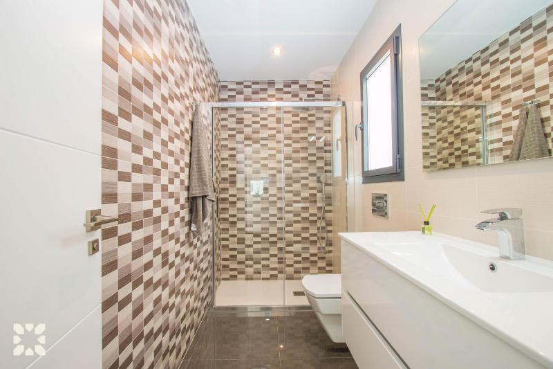 Villa Mirlo Blanco by Abahana Villas - image 14