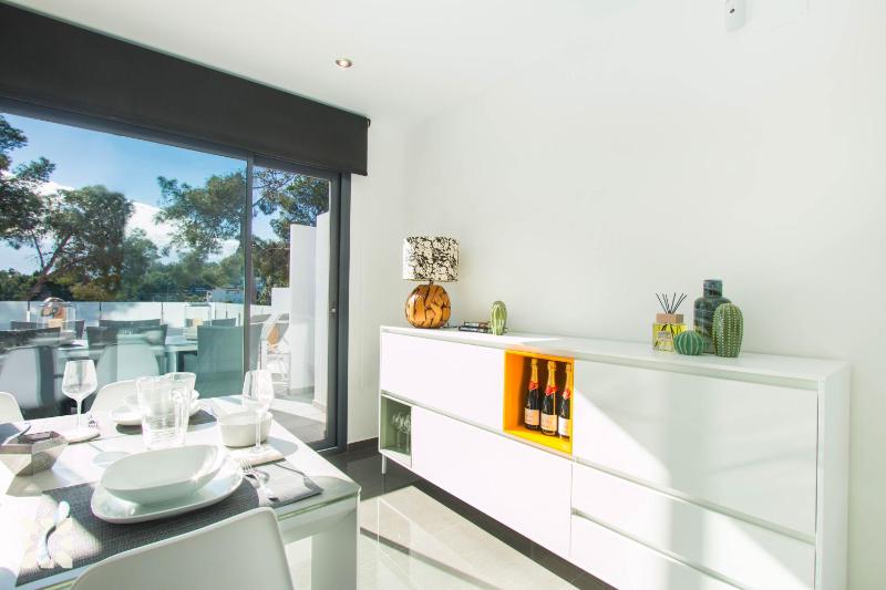 Villa Mirlo Blanco by Abahana Villas - image 23