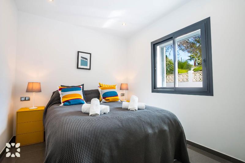 Villa Mirlo Blanco by Abahana Villas - image 21