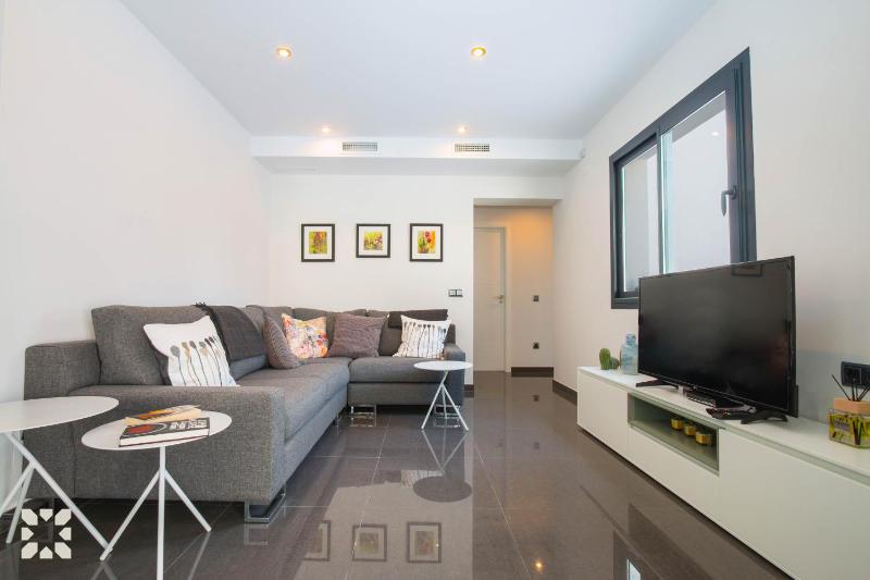 Villa Mirlo Blanco by Abahana Villas - image 12
