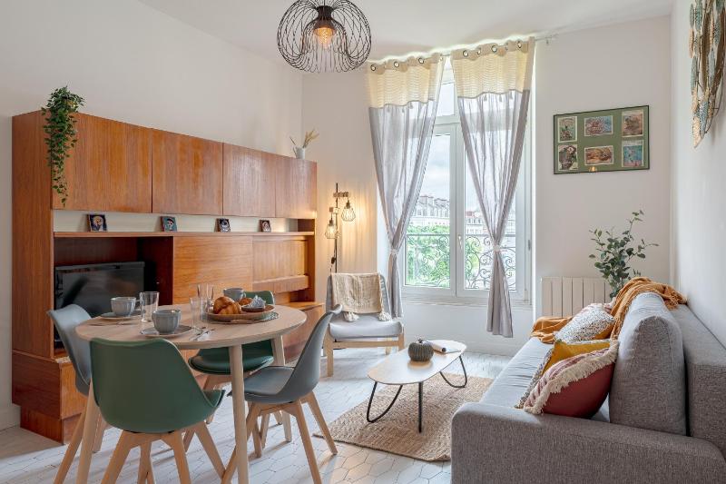 Lucia - Appt sur l'Île Feydeau au cœur de Nantes - image 5