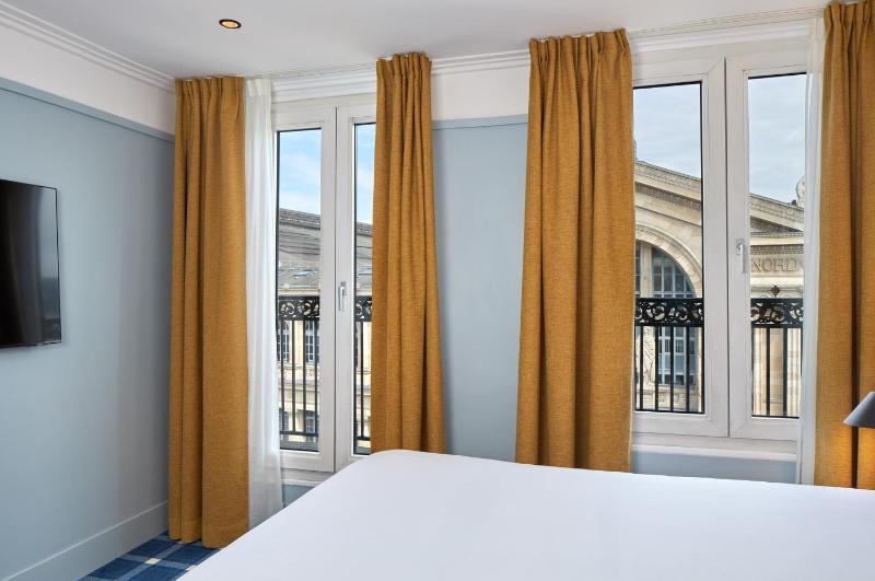 Superior Double Room image 3