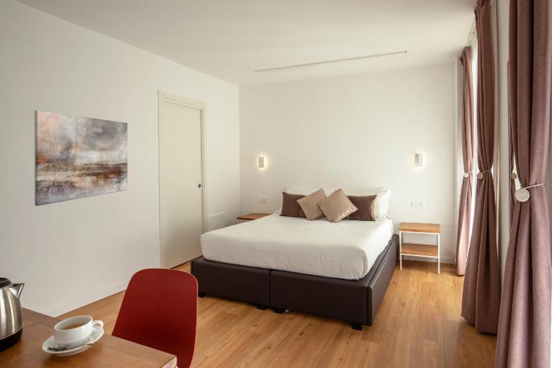 Deluxe Double Room - Annex Building image 3