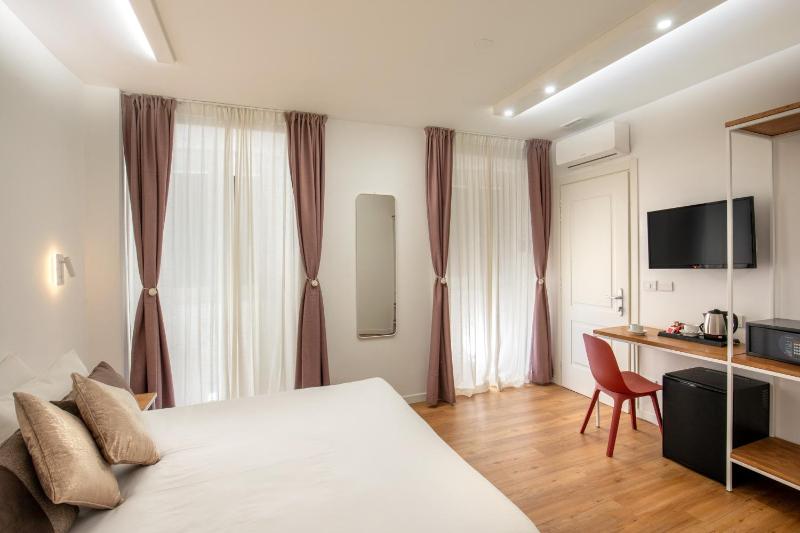 Deluxe Double Room - Annex Building image 2