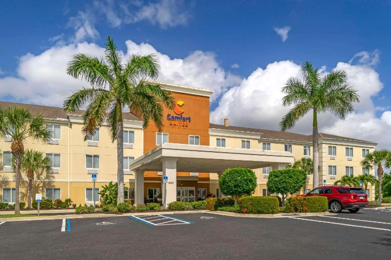 Comfort Suites Sarasota-Siesta Key - image 20