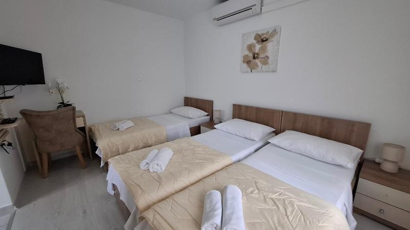 Triple Room image 1