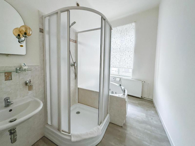Suite image 2