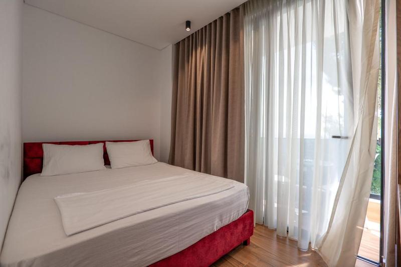 Economy Double Room with Sea View  image 4