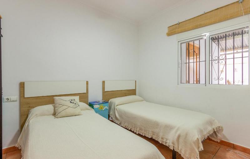 3 Bedroom Beach Front Home In Santa Pola - image 5