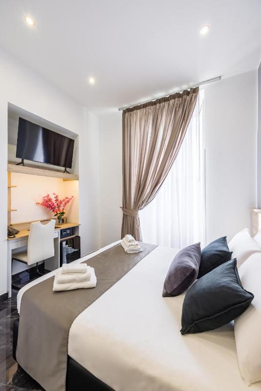 Double Room with Mountain View image 3