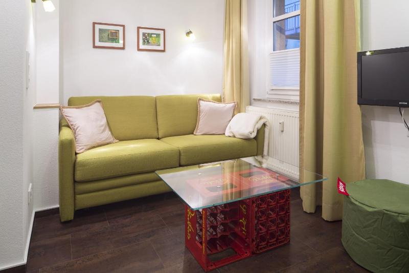 One-Bedroom Apartment - Lowine image 3