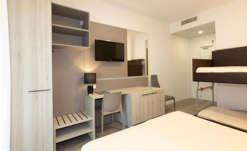 Hotel & Aparthotel Carinthia S - image 4
