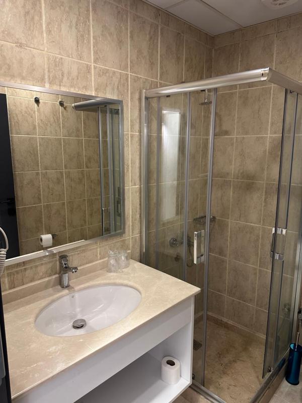 Single Room with Shower image 3