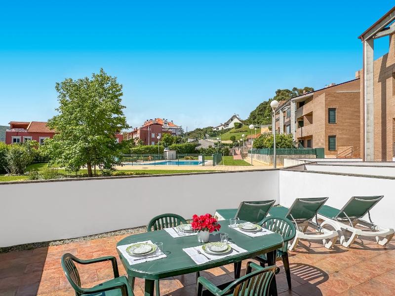 Apartment with Terrace (4-6 Adults) image 1