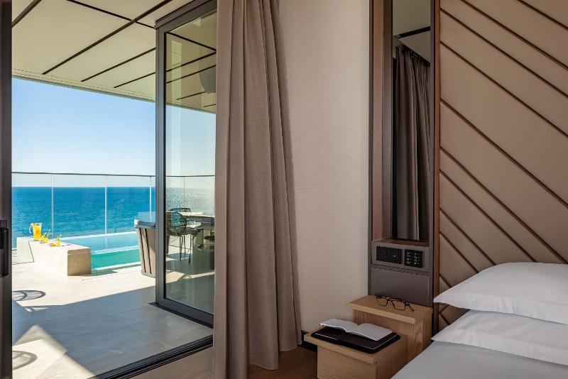 Amathus Residences - image 11