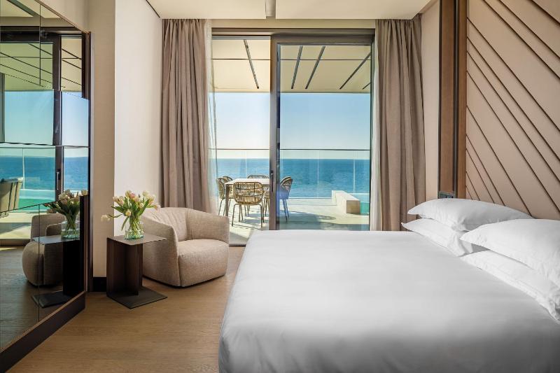 Amathus Residences - image 2