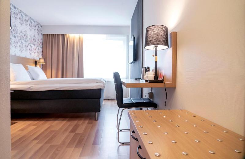 Superior Double Room image 3