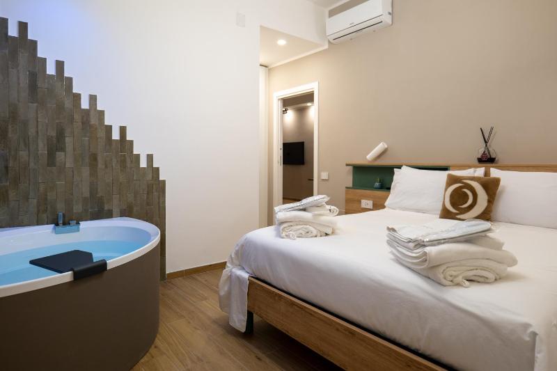 Three Moons Boutique House/Calypso - image 20