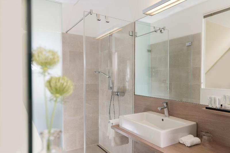 Superior Double or Twin Room image 3