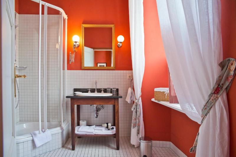 Double Room Belle Etage image 4