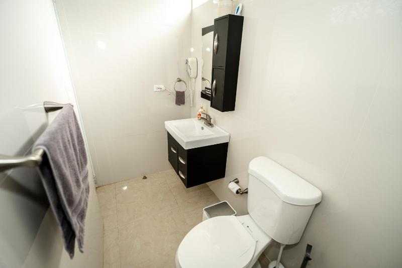 One-Bedroom Apartment image 3