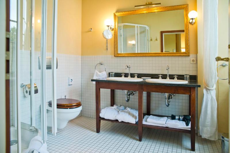 Suite image 4