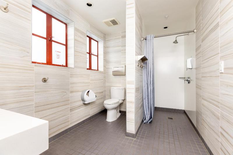 Bed in All-Gender 10-Bed Dormitory Ensuite image 1