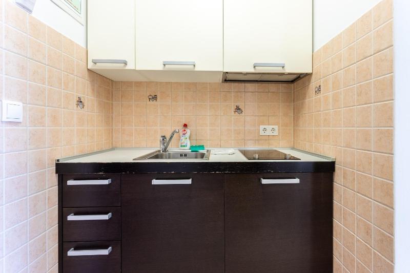 Family-friendly apartments with swimming pool Splitska Brac - 23224 - image 35